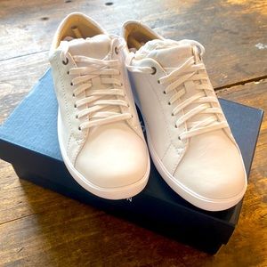 Cole Haan tennis shoe Grand Crosscourt II BRIGHT WHITE size 6.5. So comfortable.